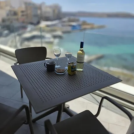 דירה Luxury Seafront, Bugibba סיינט פול ביי
