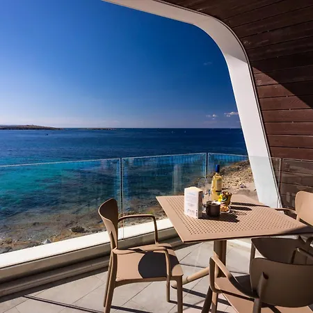 Luxury Seafront, Bugibba *