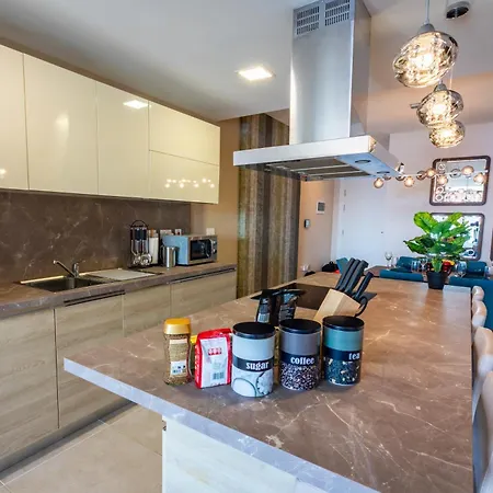 דירה Bugibba - Luxury Seafront, Only For Family