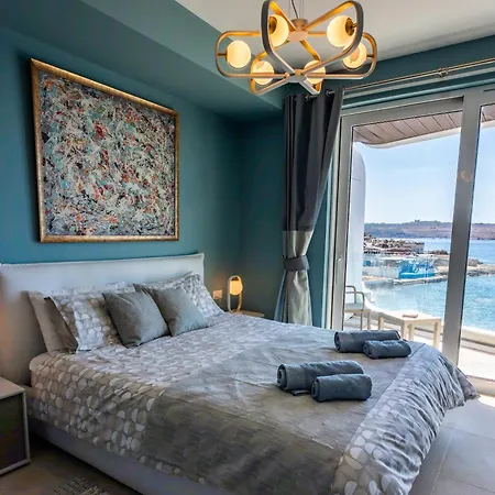 Daire Bugibba - Luxury Seafront, Only For Family *