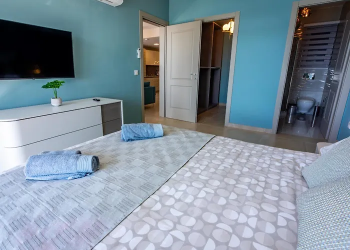 Apartament Bugibba - Luxury Seafront, Only For Family St Paul's Bay