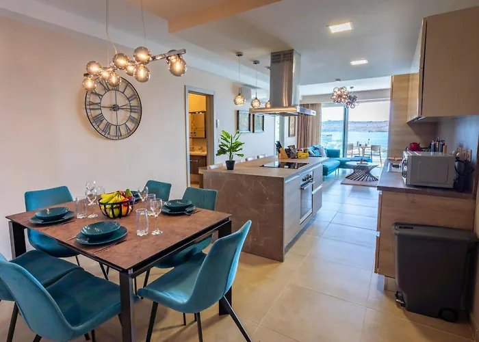 Appartement Bugibba - Luxury Seafront, Only For Family *